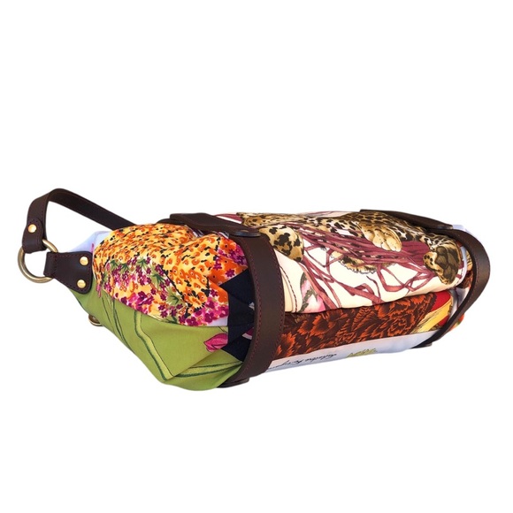 Salvatore Ferragamo Gancini Shoulder Bag Floral Animal Print Multi-Host Pick! - Picture 12 of 16